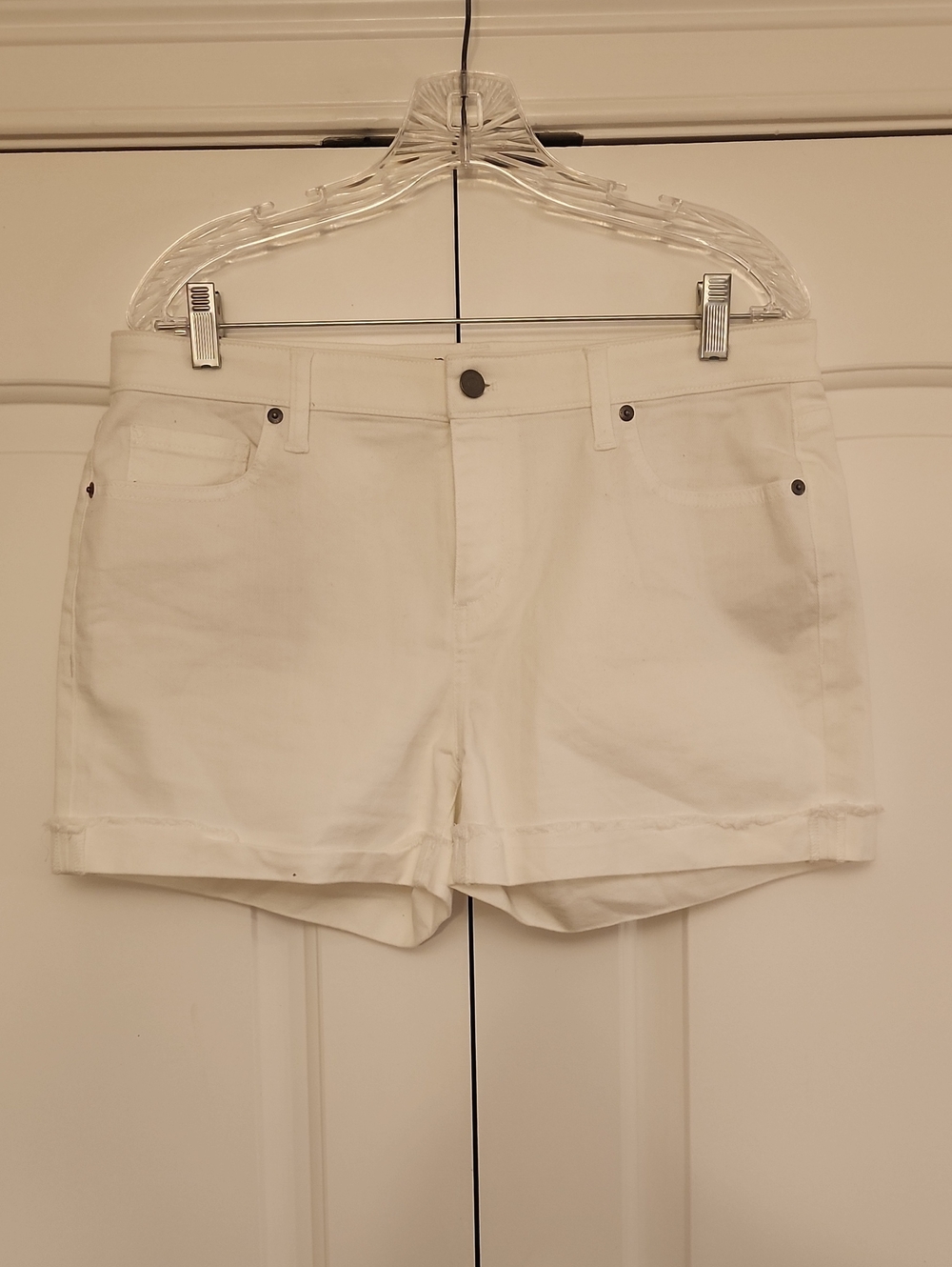 Vineyard Vines White Cuffed Denim Shorts